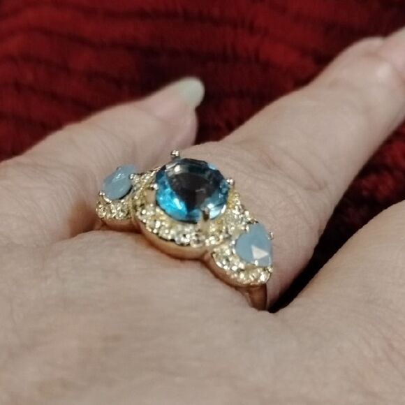 Lia Sophia Blue and Gold Vintage-Inspired Ring - Picture 2 of 4